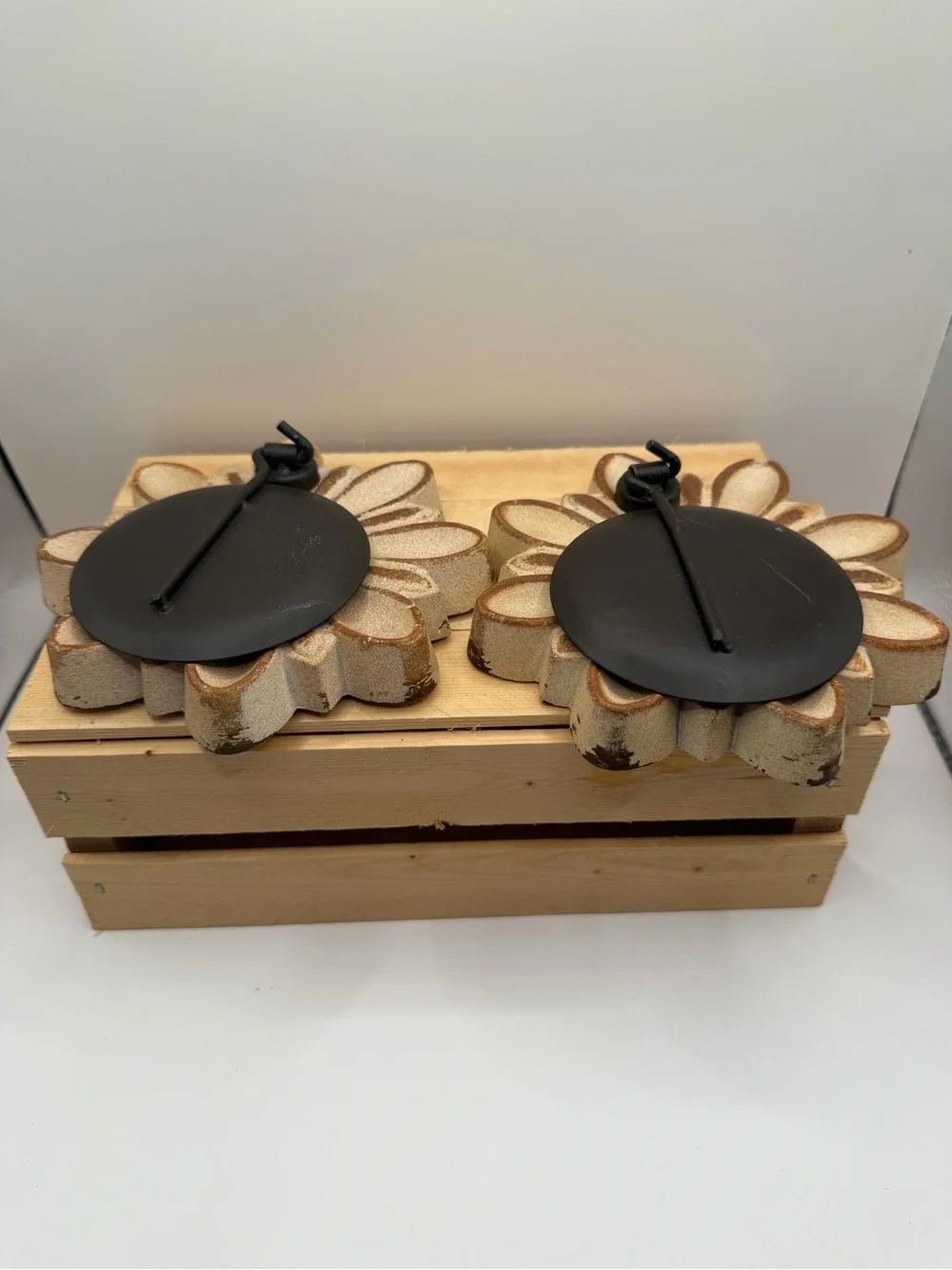 Set of 2 Rustic Daisy Wall Candle Sconces Farmhouse Floral Decor